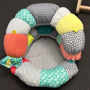 Infantino 2 in 1 infant positioner tummy time and baby floor seat